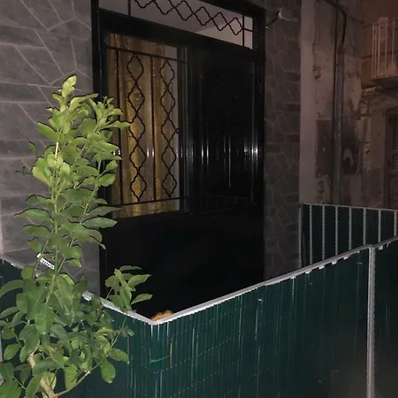 Casa Donnaregina Alojamento de Acomodação e Pequeno-almoço Nápoles