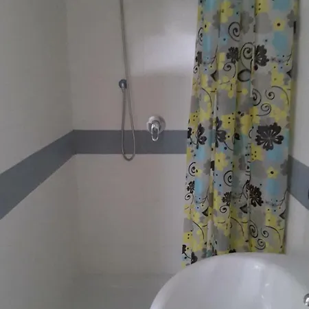 Casa Donnaregina לינה וארוחת בוקר *