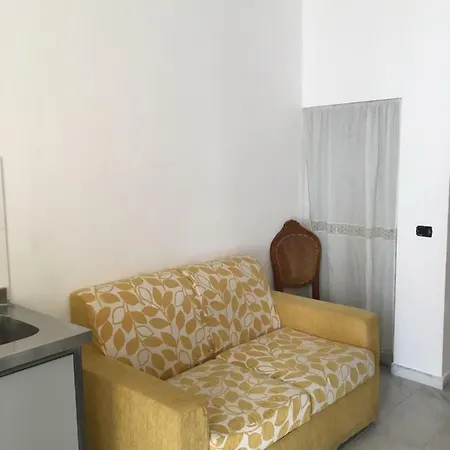 Casa Donnaregina * נאפולי